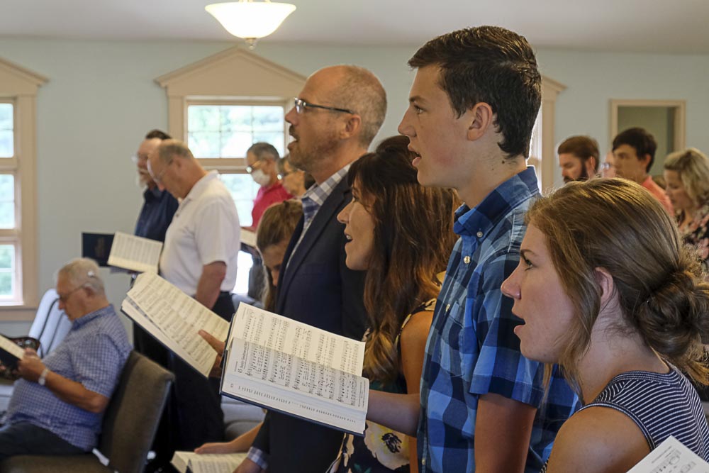 congregational singing at Heritage Baptist Church